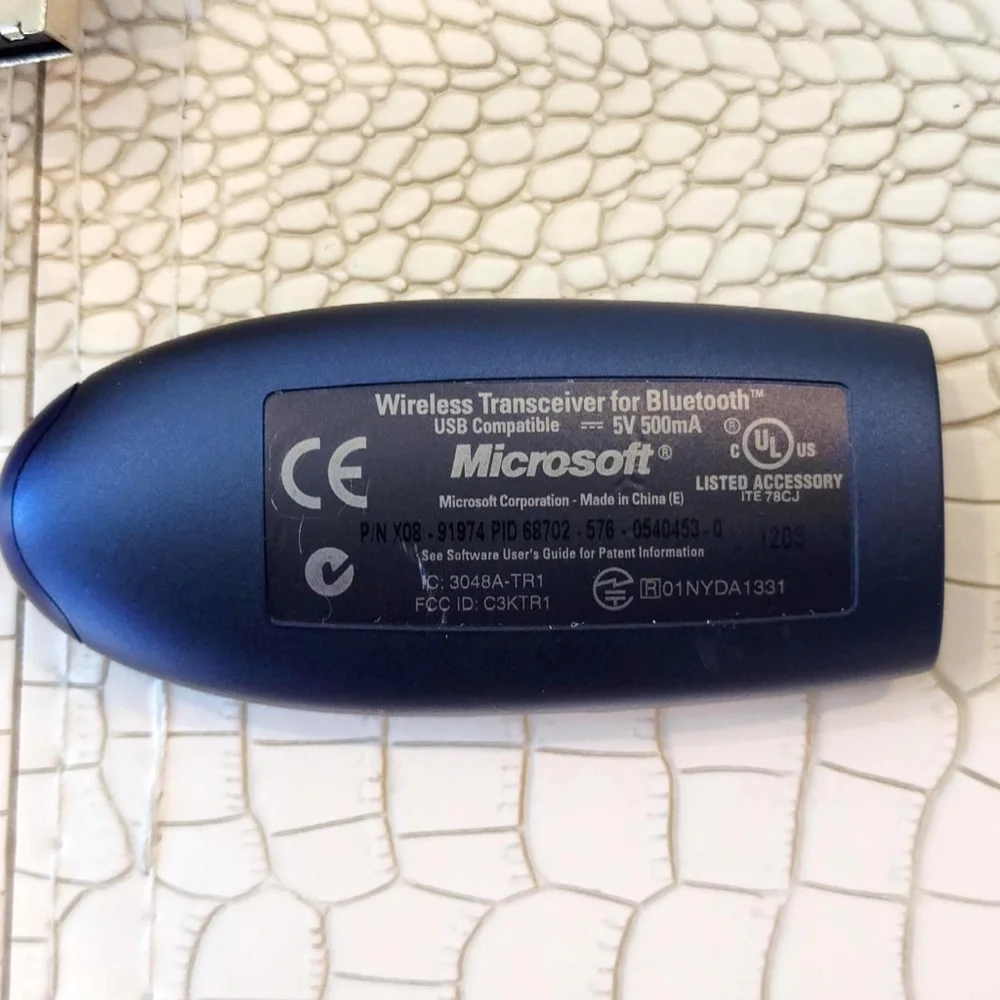 New W/O Box Microsoft USB Wireless Transceiver Bluetooth W/Original baseX08-9194